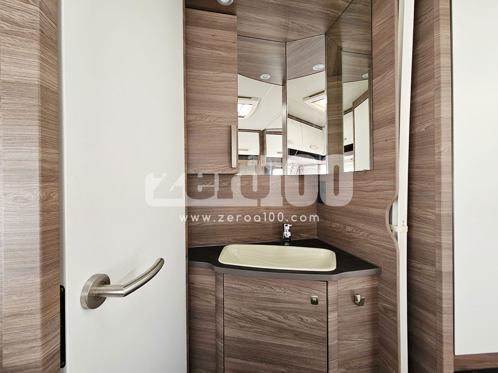 Caravan Knaus Sport 450 FU Silver Selection - immagine 23
