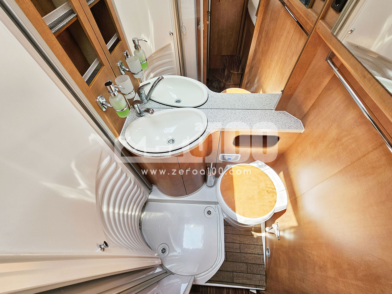 Motorhome Carthago Chic C-Line I 42 - immagine 32