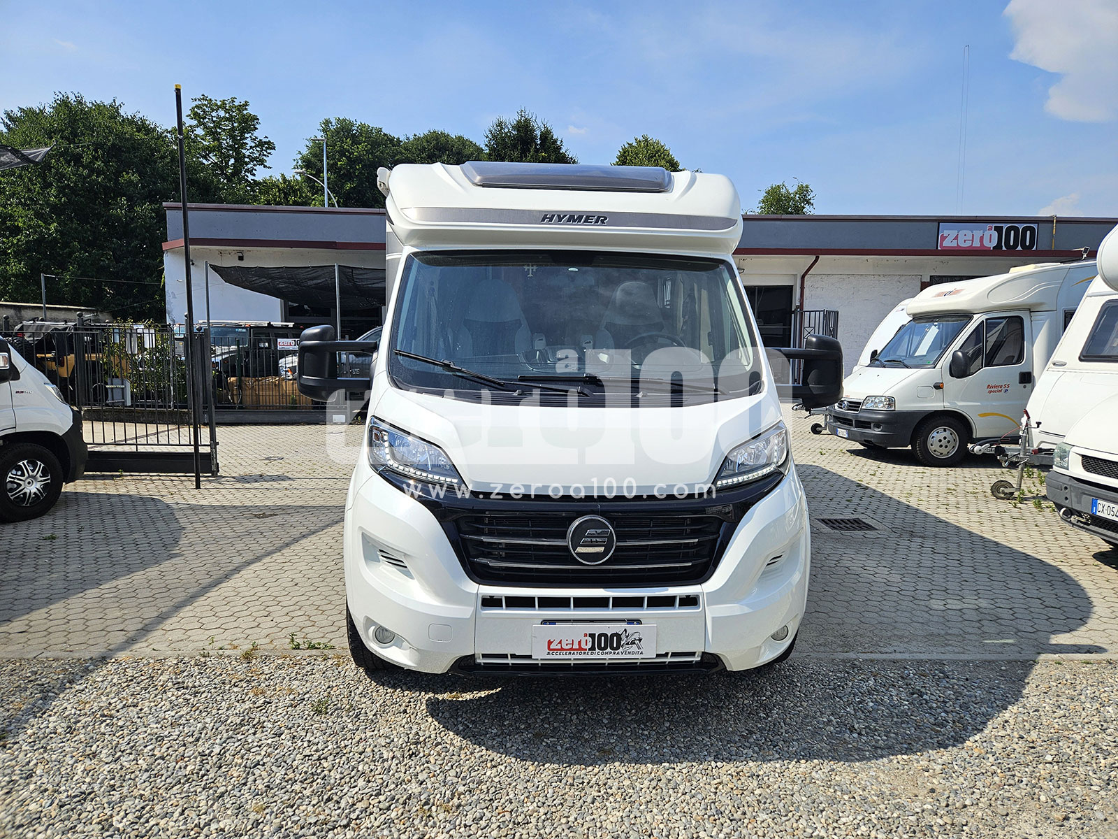 Camper Semintegrale Hymer T 588 SL - immagine 3