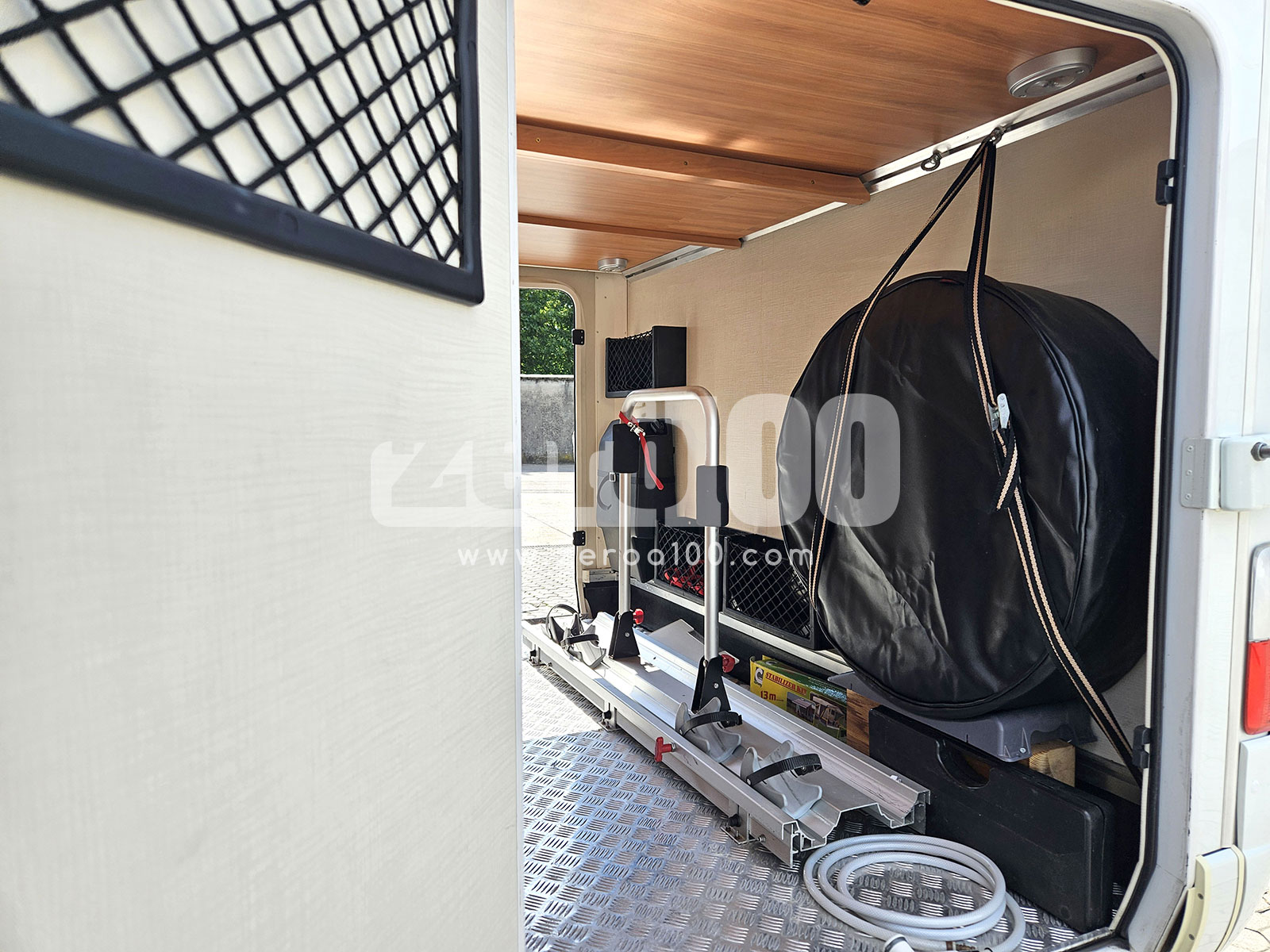 Camper Semintegrale Hymer T 588 SL - immagine 12