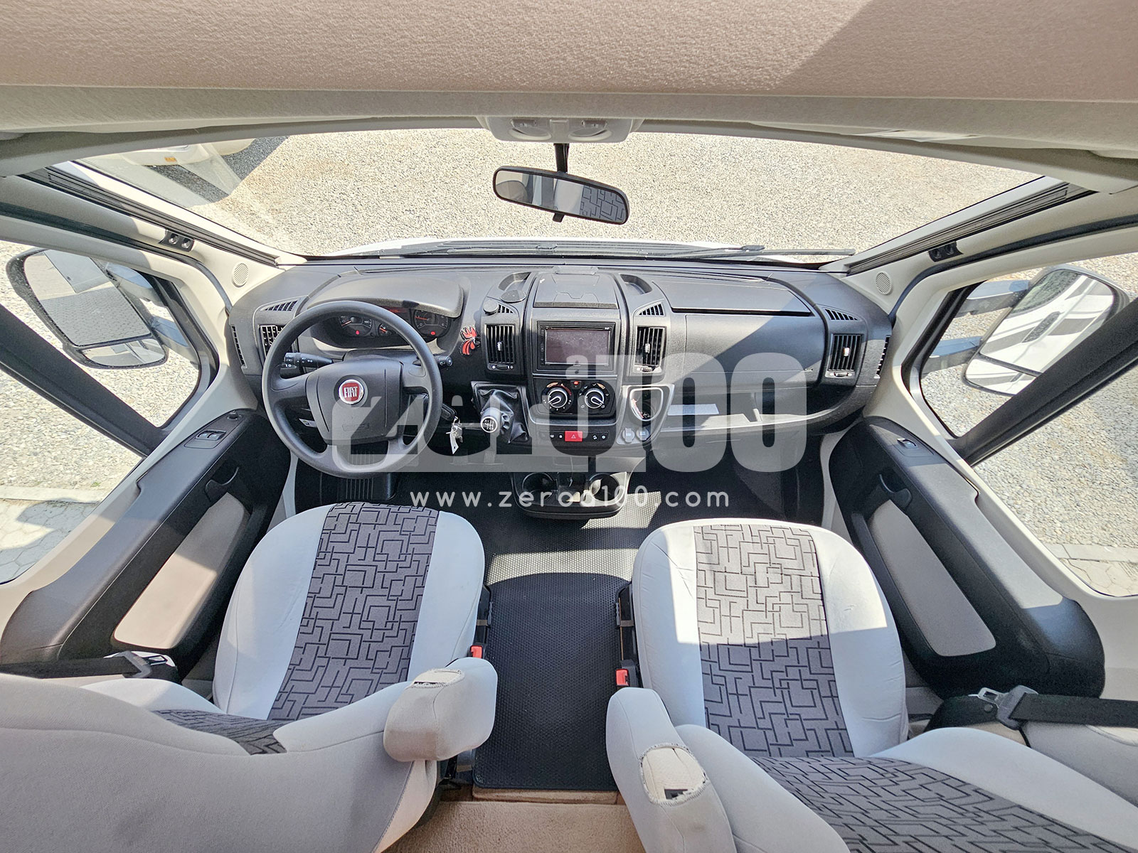 Camper Semintegrale Hymer T 588 SL - immagine 14