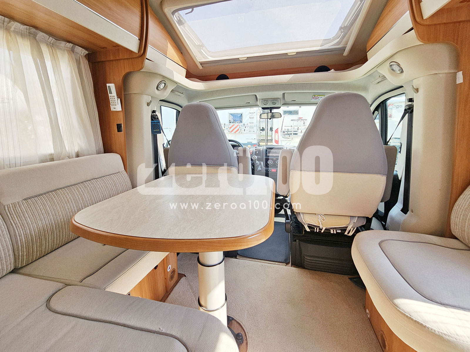 Camper Semintegrale Hymer T 588 SL - immagine 15