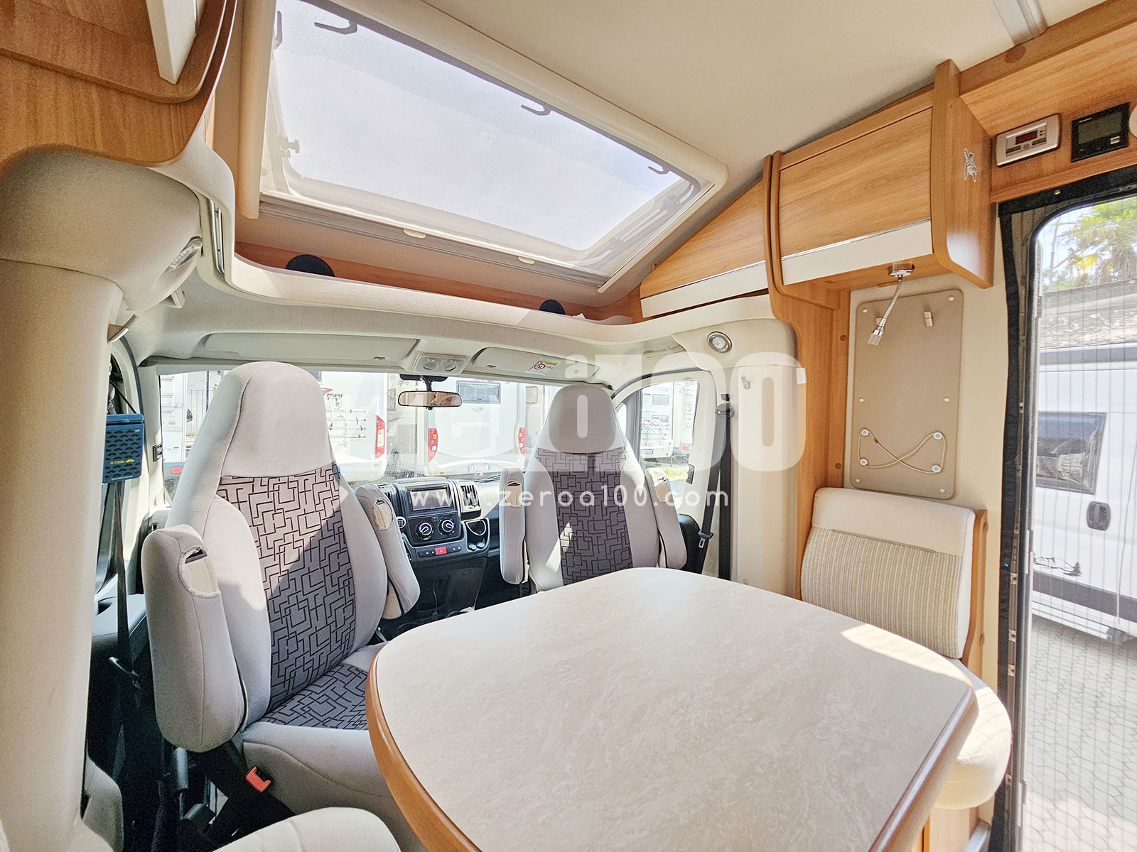 Camper Semintegrale Hymer T 588 SL - immagine 20