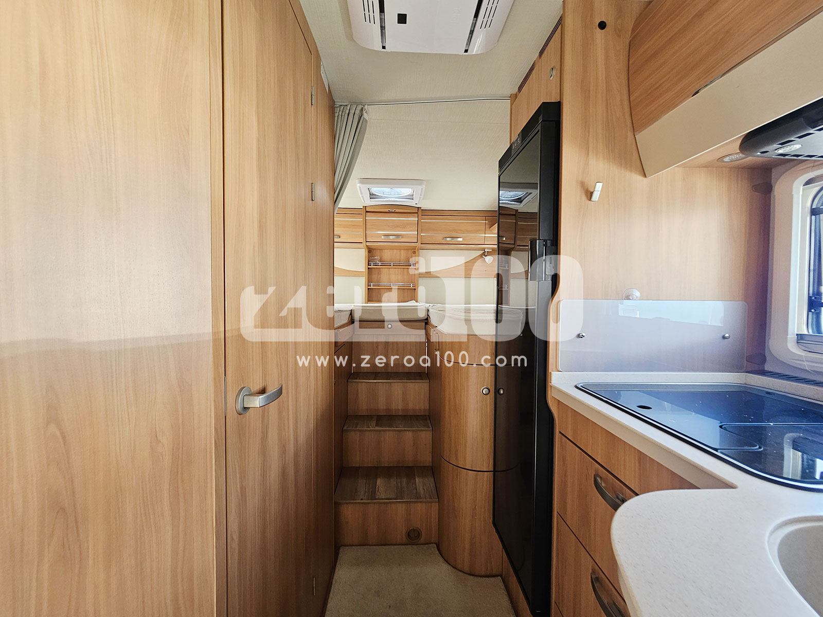 Camper Semintegrale Hymer T 588 SL - immagine 22