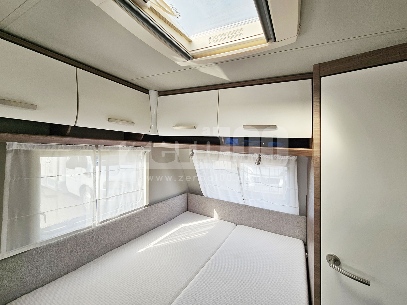 Caravan Knaus Sport 450 FU Silver Selection - immagine 15