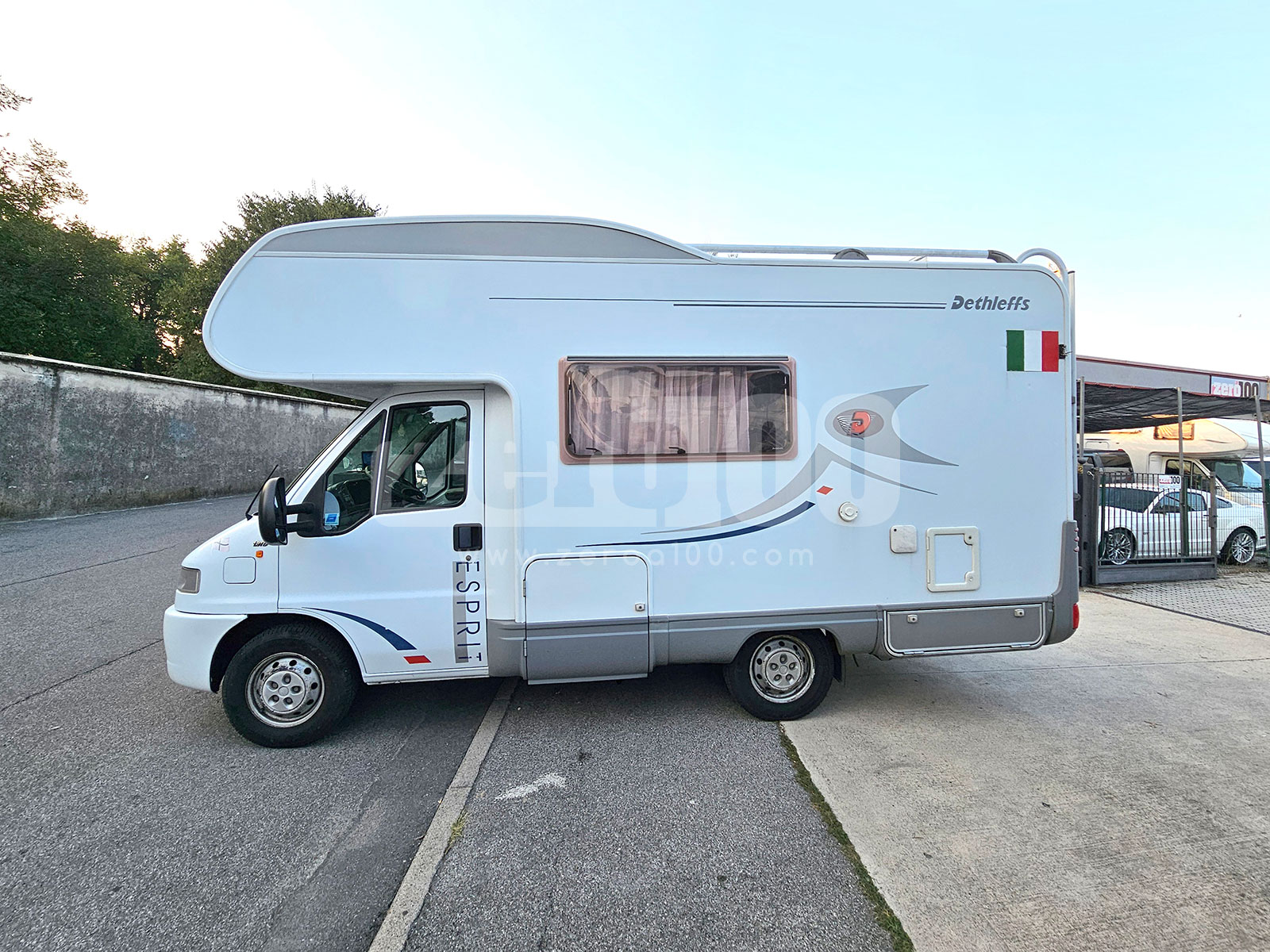 Camper Mansardato Dethleffs Globetrotter Esprit - immagine 5