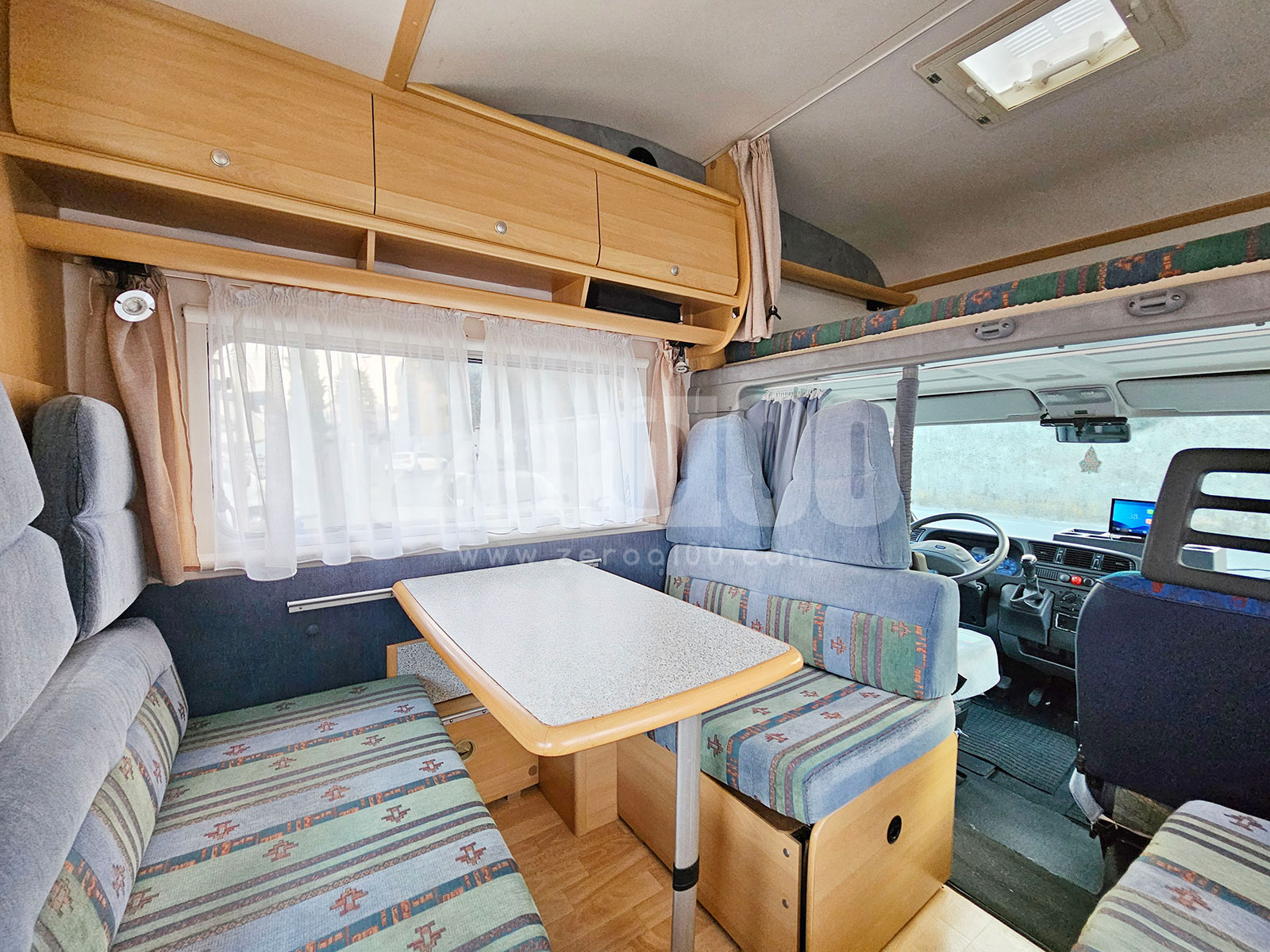 Camper Mansardato Dethleffs Globetrotter Esprit - immagine 13