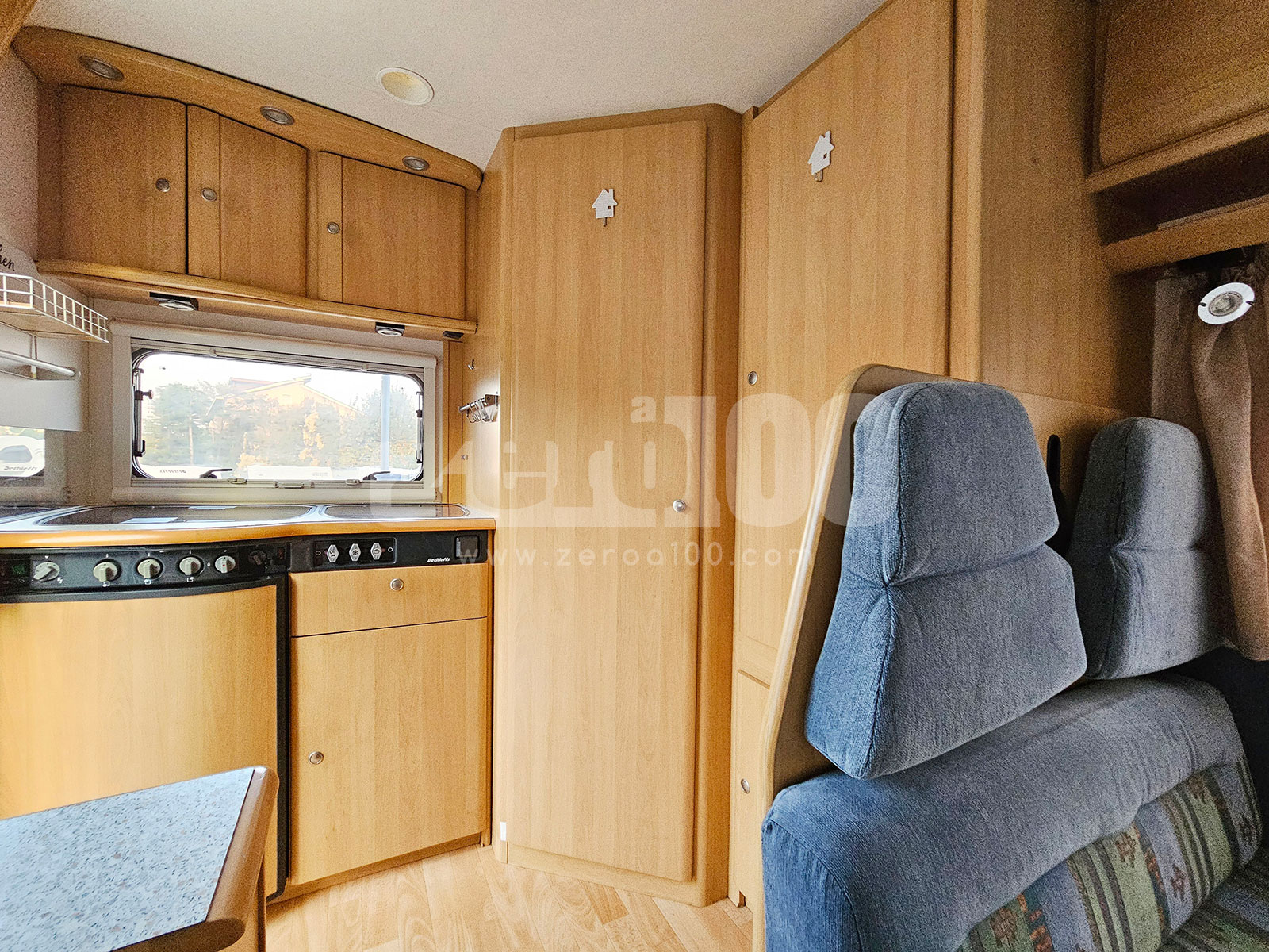 Camper Mansardato Dethleffs Globetrotter Esprit - immagine 20