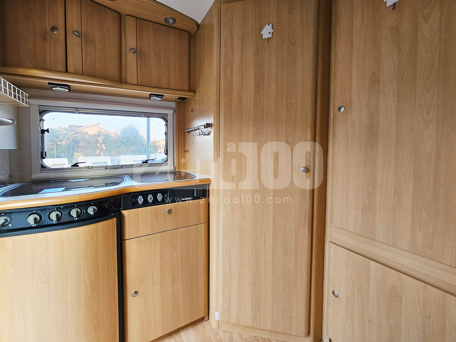 Camper Mansardato Dethleffs Globetrotter Esprit - immagine 26