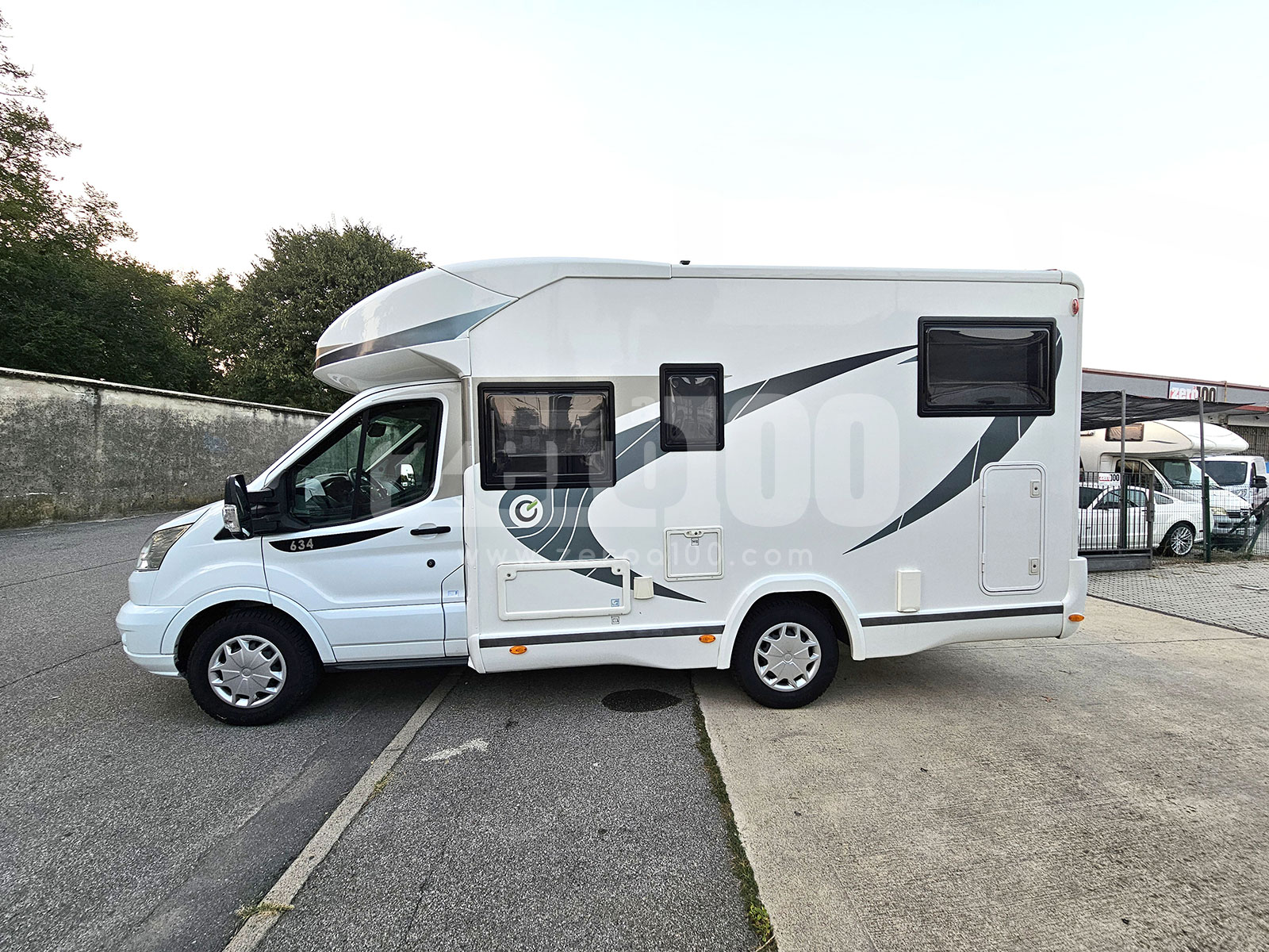Camper Semintegrale Chausson Flash 634 con EFOY - immagine 5