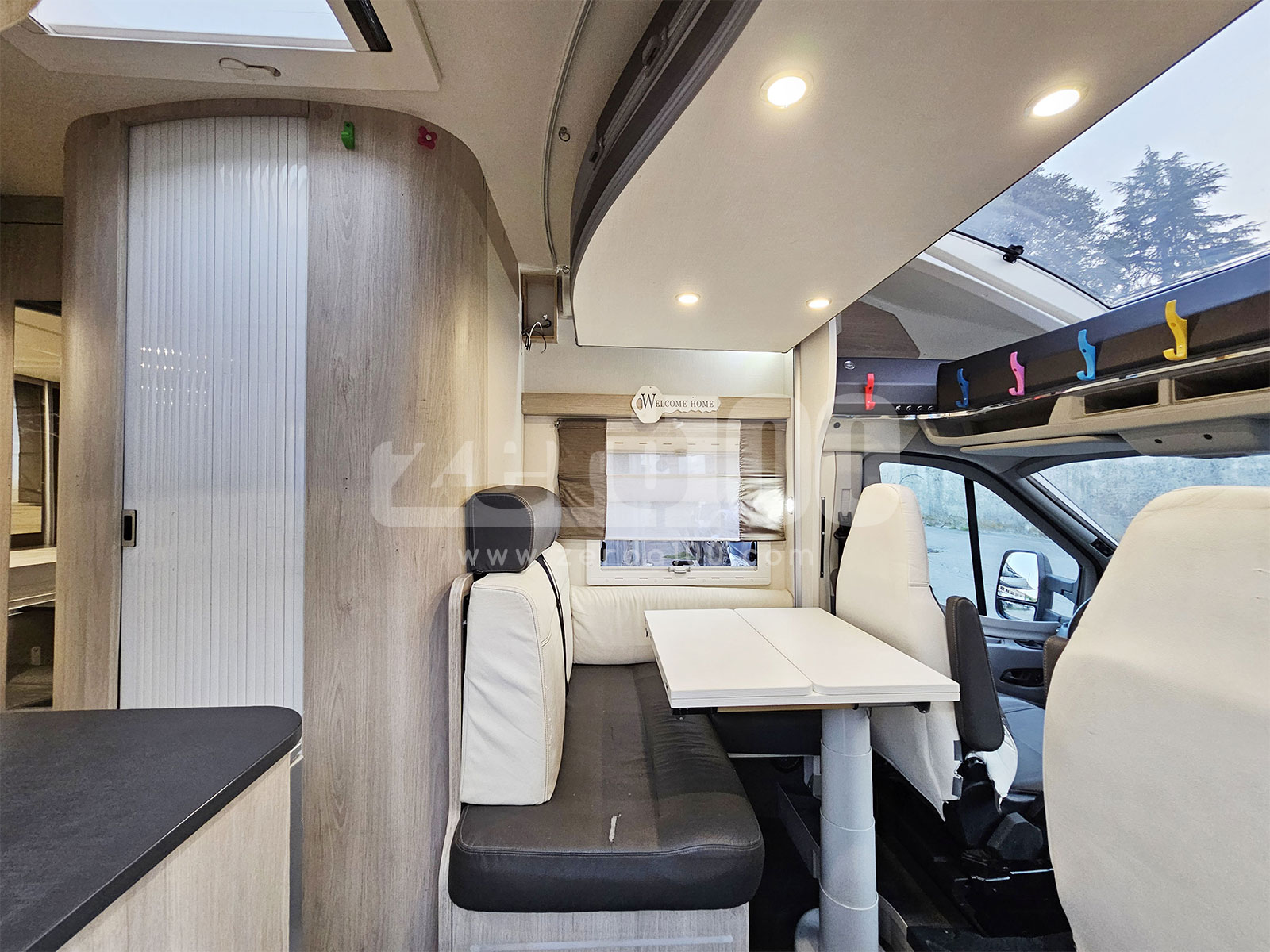 Camper Semintegrale Chausson Flash 634 con EFOY - immagine 10