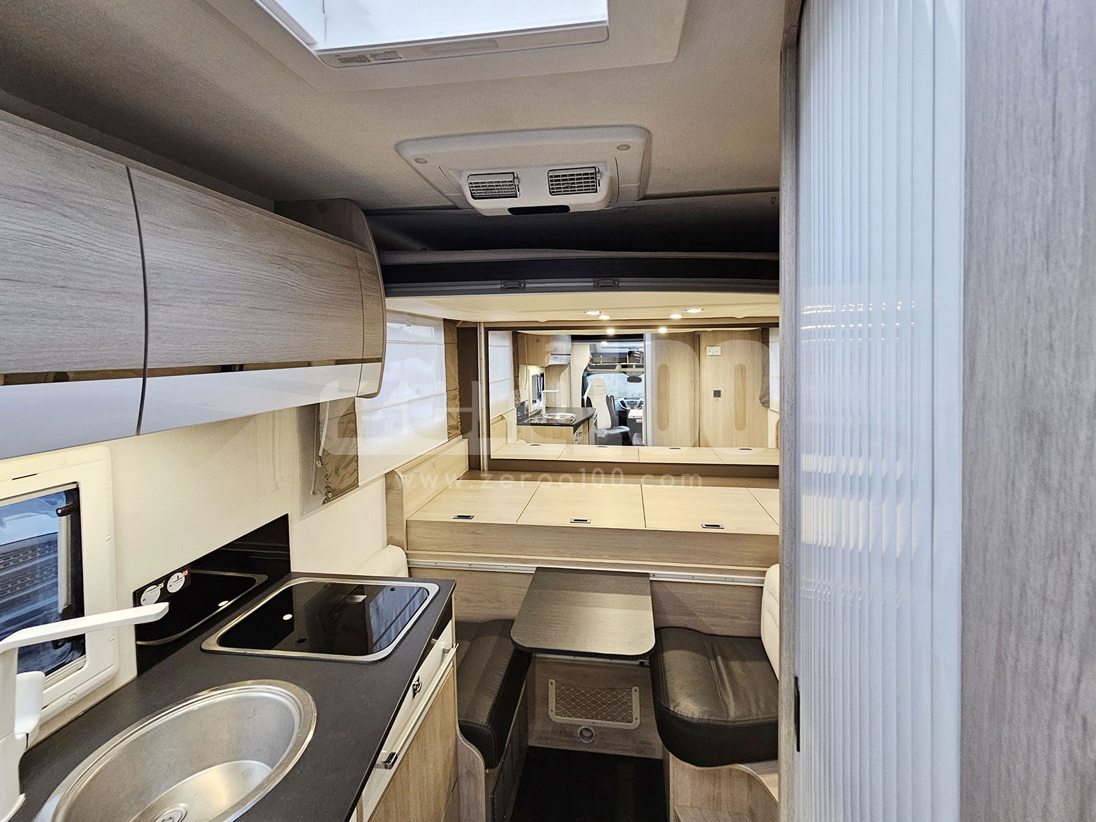 Camper Semintegrale Chausson Flash 634 con EFOY - immagine 19