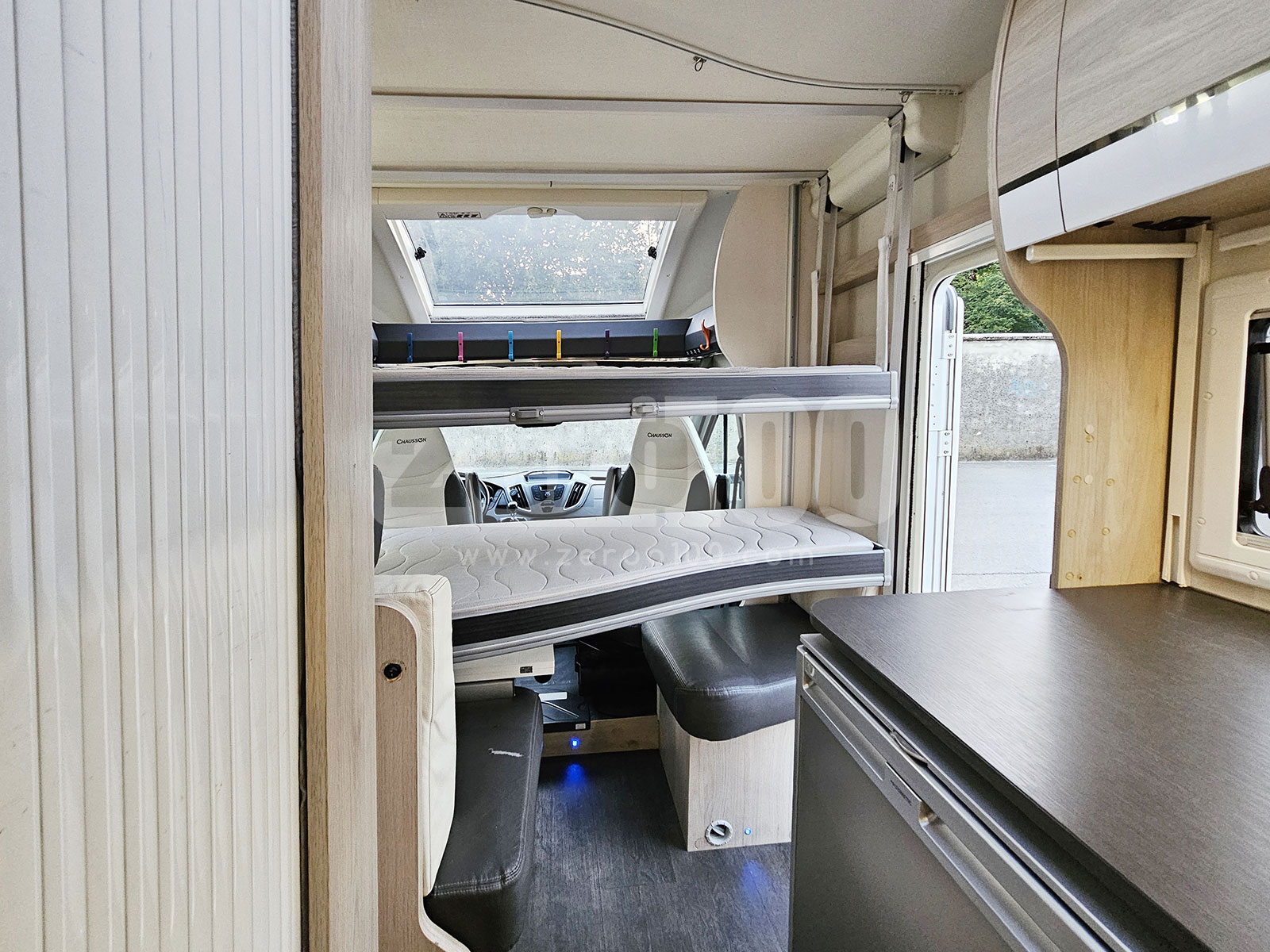 Camper Semintegrale Chausson Flash 634 con EFOY - immagine 25