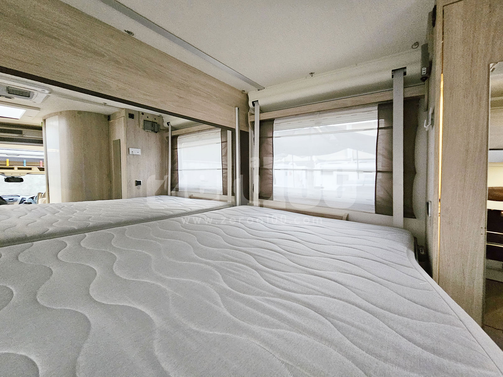 Camper Semintegrale Chausson Flash 634 con EFOY - immagine 30