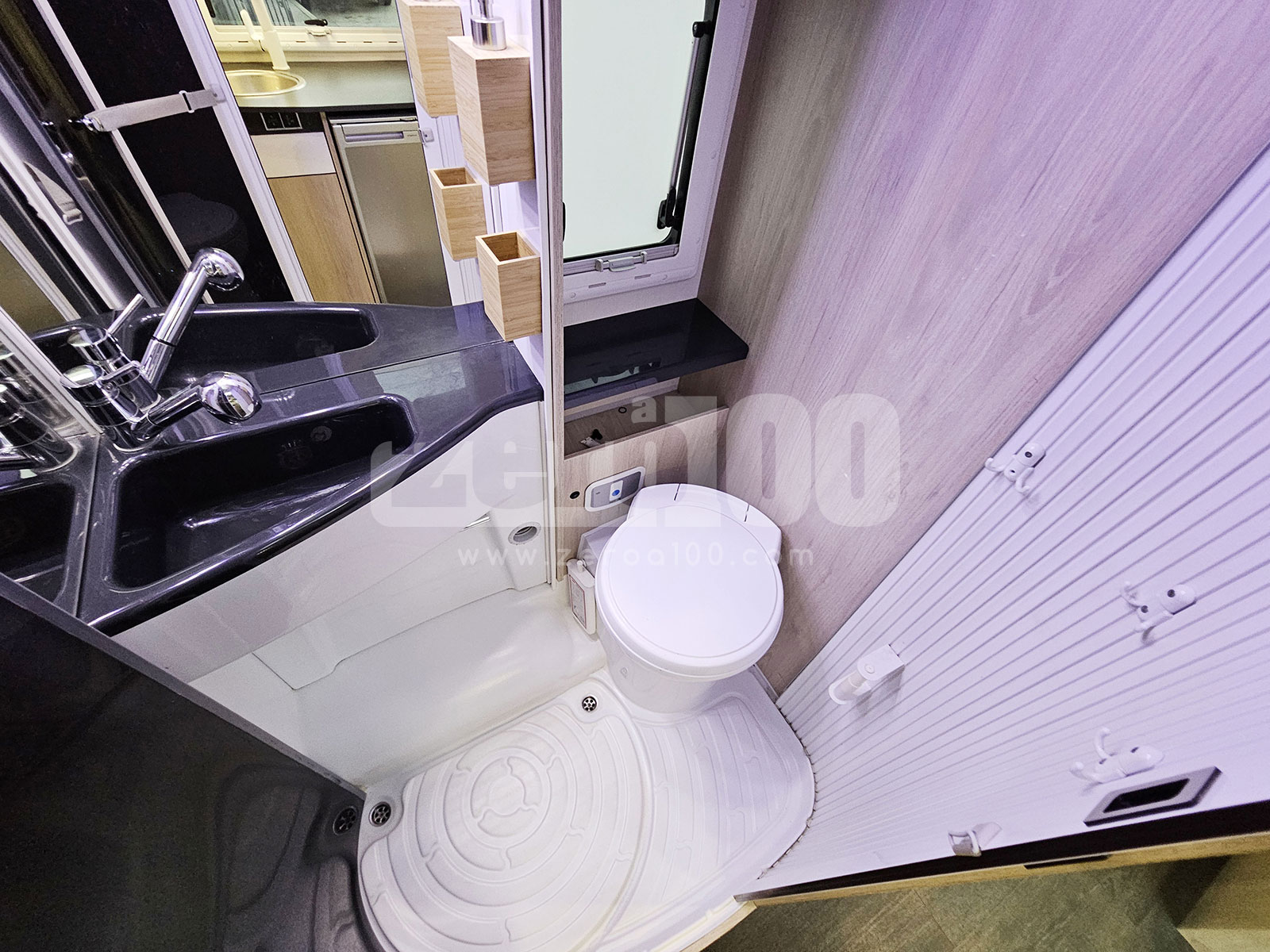 Camper Semintegrale Chausson Flash 634 con EFOY - immagine 31