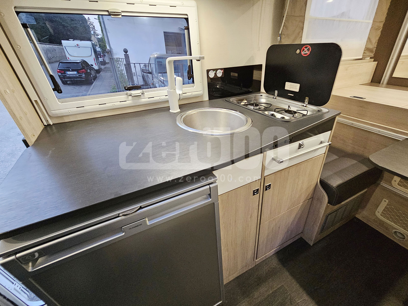 Camper Semintegrale Chausson Flash 634 con EFOY - immagine 34