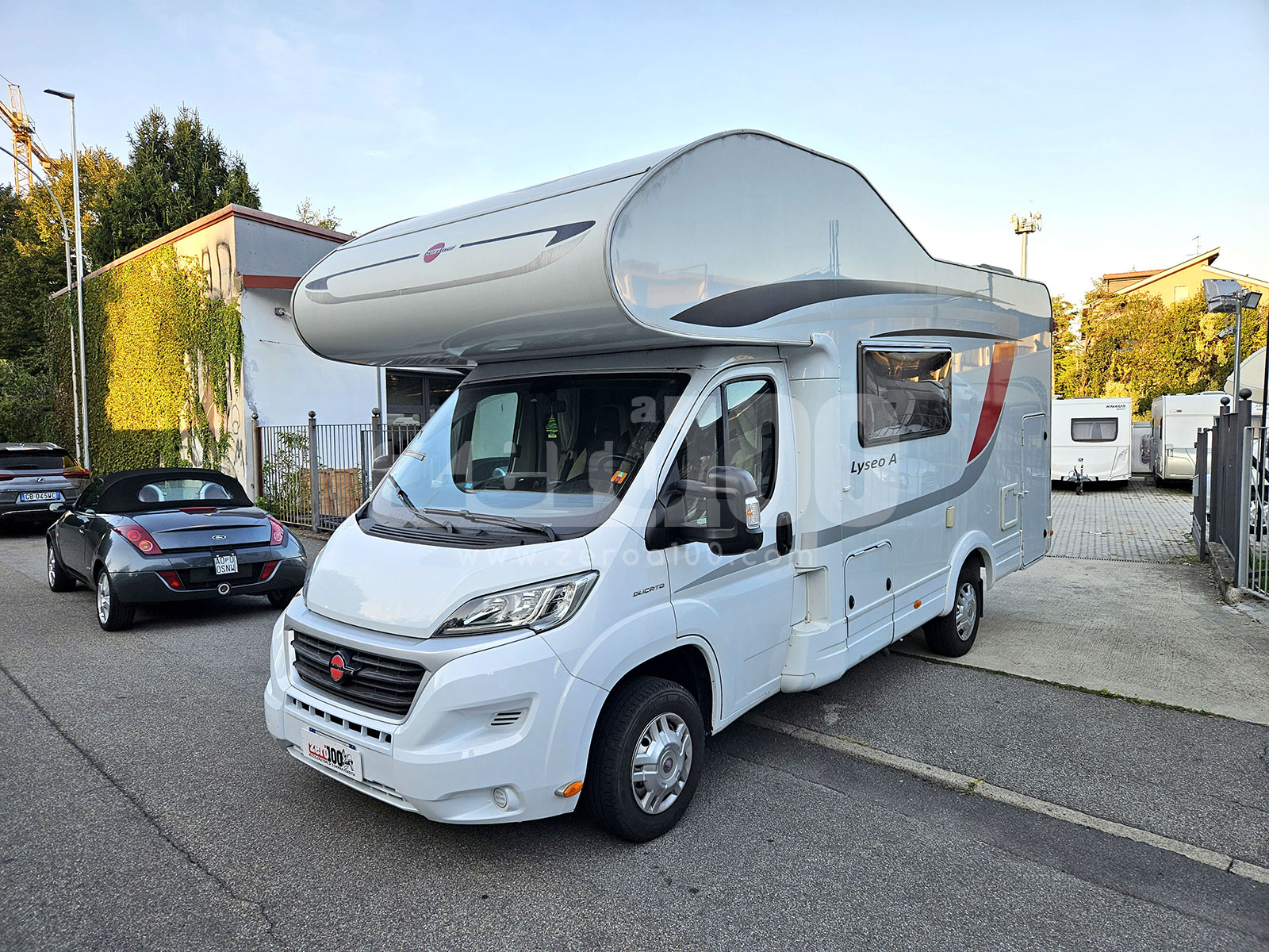 Camper Mansardato Burstner Lyseo A660 - immagine 4