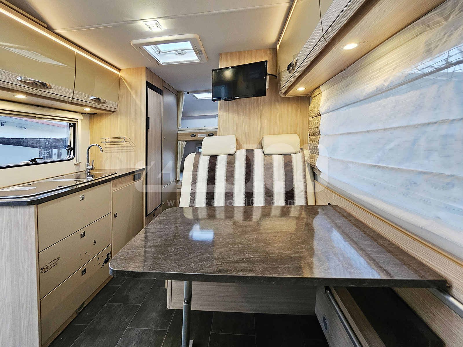 Camper Mansardato Burstner Lyseo A660 - immagine 16