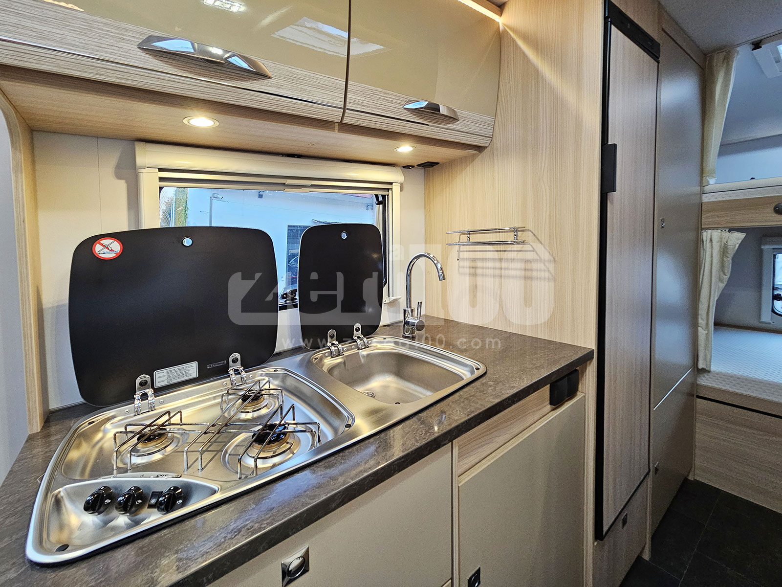 Camper Mansardato Burstner Lyseo A660 - immagine 19