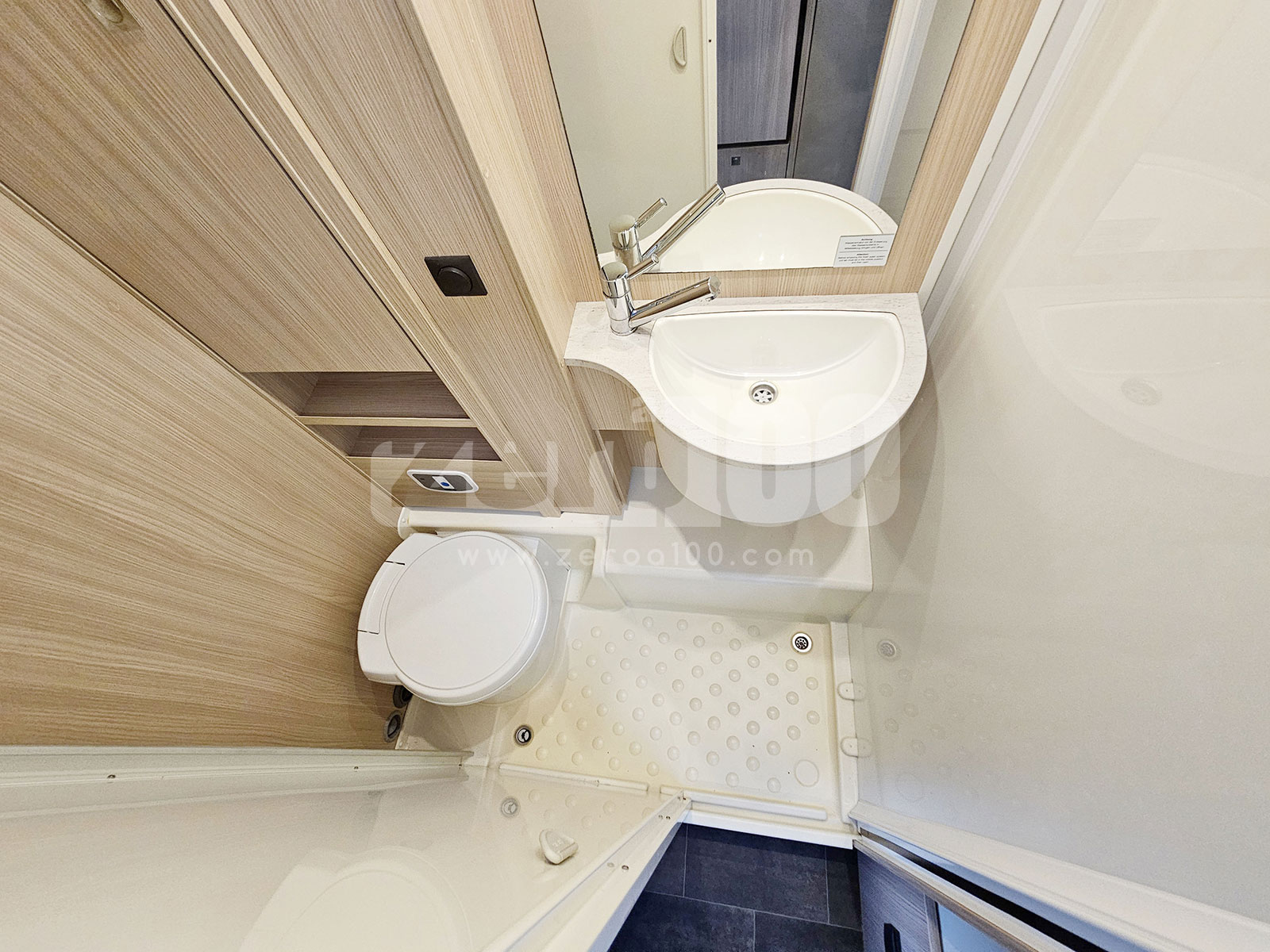 Camper Mansardato Burstner Lyseo A660 - immagine 30