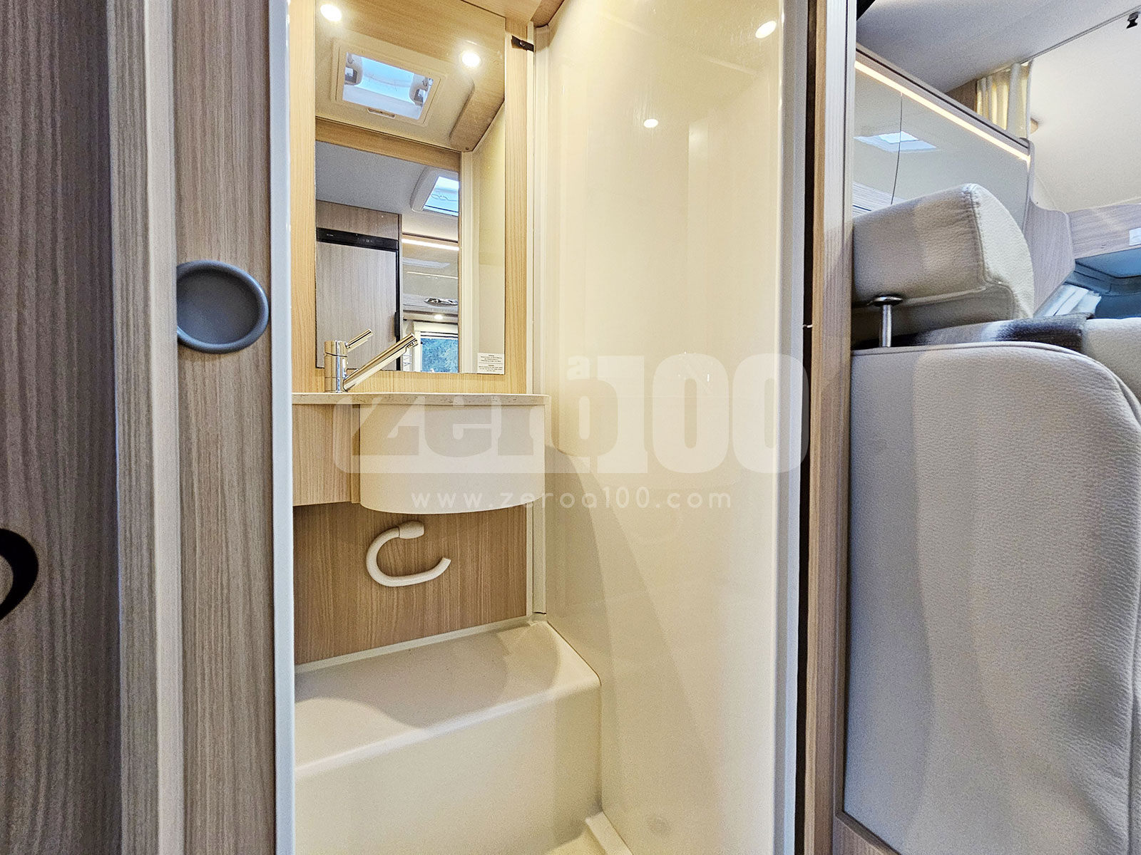 Camper Mansardato Burstner Lyseo A660 - immagine 31